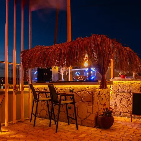 ホテル Siriusmi Çeşme